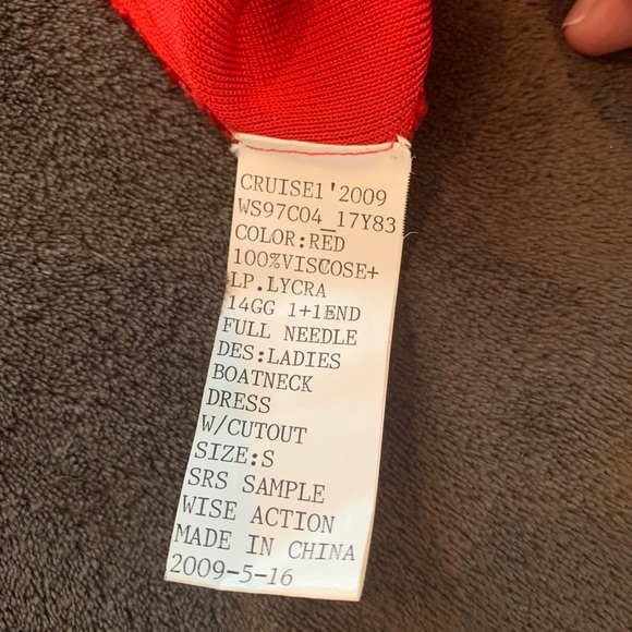 Chic & classic true red Black Label bodycon dress - Picture 15 of 15